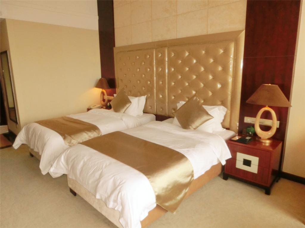 Yue Xiu Hotel Canton Chambre photo