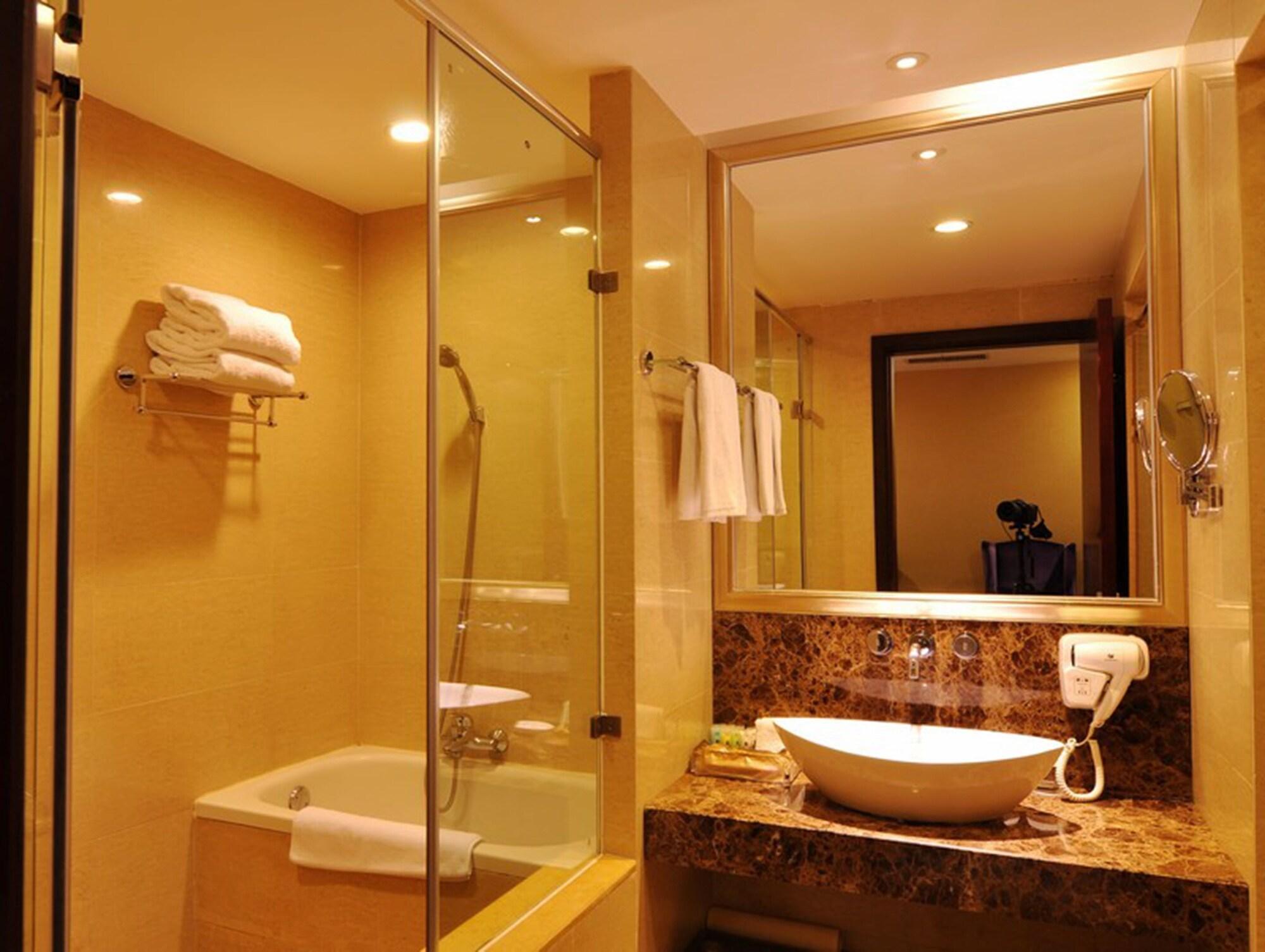 Yue Xiu Hotel Canton Extérieur photo